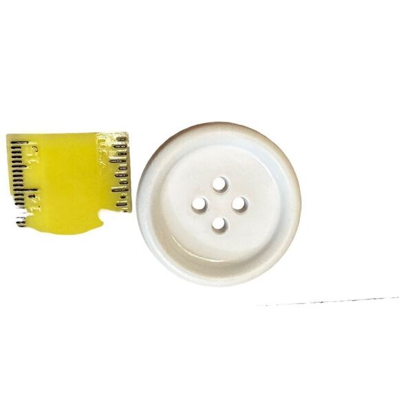 Vintage 1960s Chunky White 1.5” Coat Buttons - dozen - Picture 4 of 9